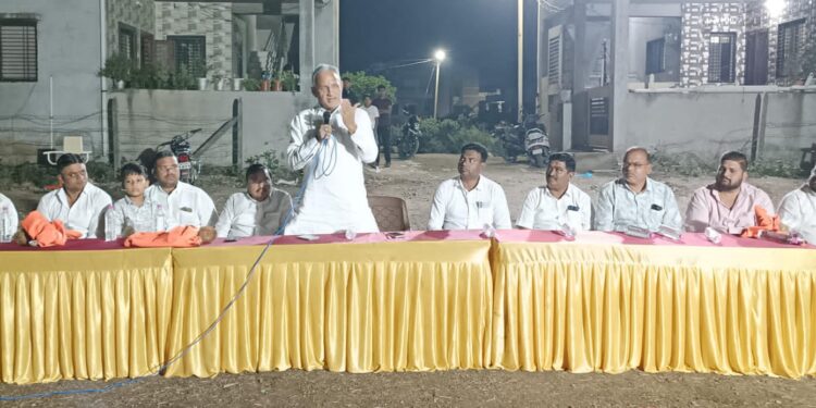 बापूजी नगरात खुल्या व्यायाम शाळेचे शिवसेना नेते,माजी आ.चंद्रकांत रघुवंशी यांच्या हस्ते उद्घाटन