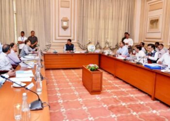 रखडलेल्या जलसिंचन प्रकल्पासंदर्भात उपमुख्यमंत्री देवेंद्र फडणवीस यांच्या उपस्थित आ. राजेश पाडवी यांची यशस्वी बैठक