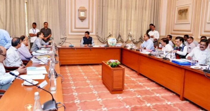 रखडलेल्या जलसिंचन प्रकल्पासंदर्भात उपमुख्यमंत्री देवेंद्र फडणवीस यांच्या उपस्थित आ. राजेश पाडवी यांची यशस्वी बैठक