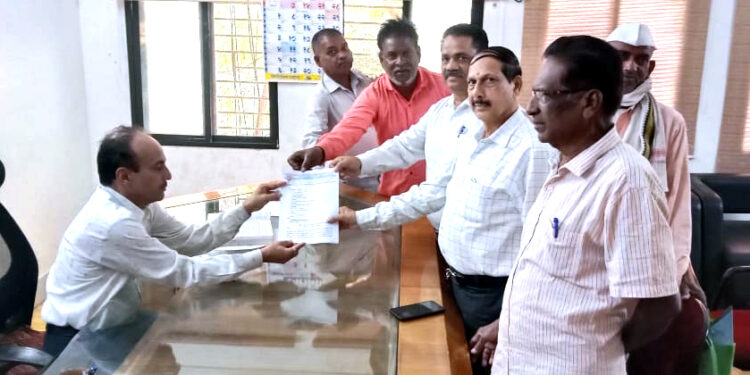 छत्तीसगड राज्यातील हसदेव जंगलाची होणारी वृक्षतोड थांबवावी, विविध आदिवासी संघटनांची निवेदनाद्वारे मागणी