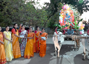 प्रभू श्रीराम मंदिर अक्षदा वाटप निमित्त बैलगाडीवरून शोभायात्रा