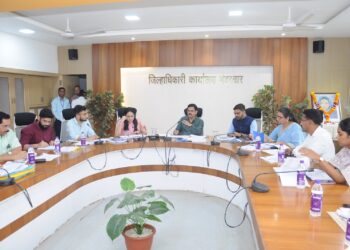 शासकीय यंत्रणांनी लोकाभिमुख कामातून उद्दिष्ट साध्य करावे : राधाकृष्ण गमे