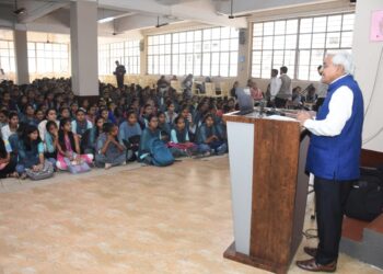 शहादा महाविद्यालयात नवीन शैक्षणिक धोरणानुसार अभ्यासक्रमातील बदलावर परिसंवाद