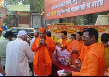 शशिकला क्रिकेट क्लबतर्फे श्रीराम मंदिर प्राणप्रतिष्ठानिमित्त ११ हजार १११लाडू महाप्रसादाचे वाटप