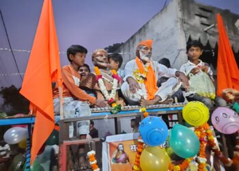 जल्लोष : मराठा आरक्षण आंदोलनाला यश,उमर्दे येथे गुलाब मराठे यांची भव्य मिरवणूक