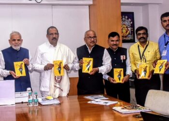 рдЖрджрд┐рд╡рд╛рд╕реА рд╢реЗрддрдХрд▒реНрдпрд╛рдВрдирд╛ рдордзреБрдордХреНрд╖рд┐рдХрд╛ рдкрд╛рд▓рдирд╛рд╕рд╛рдареА рдкреНрд░рд╢рд┐рдХреНрд╖рдгрд╛рдЪрд╛ рдкреНрд░рд╕реНрддрд╛рд╡ рддрдпрд╛рд░ рдХрд░рд╛рд╡рд╛ : рдордВрддреНрд░реА рдбреЙ. рд╡рд┐рдЬрдпрдХреБрдорд╛рд░ рдЧрд╛рд╡рд┐рдд