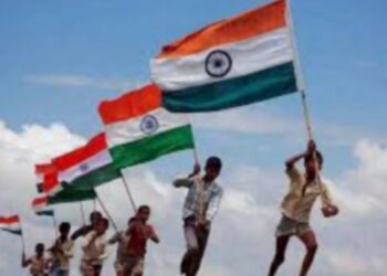 राष्ट्रध्वजाचा योग्य मान राखावा : सावन कुमार