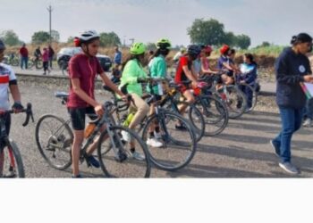 सुष्मिताची राज्यस्तरीय शालेय सायकलिंग स्पर्धेत उत्तम कामगिरी
