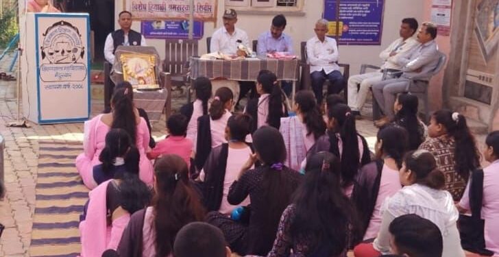 युवकांनी ग्रामीण भागात समाजपयोगी कामे करावीत : श्रीमती शोभाताई मोरे