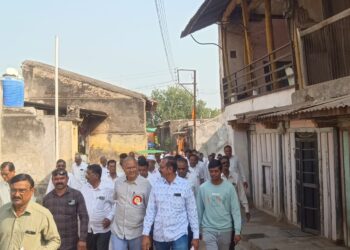 लोकशाही पॅनलच्या प्रचारानिमीत्त तापी पट्टयातील परिसरात भेटीगाठी