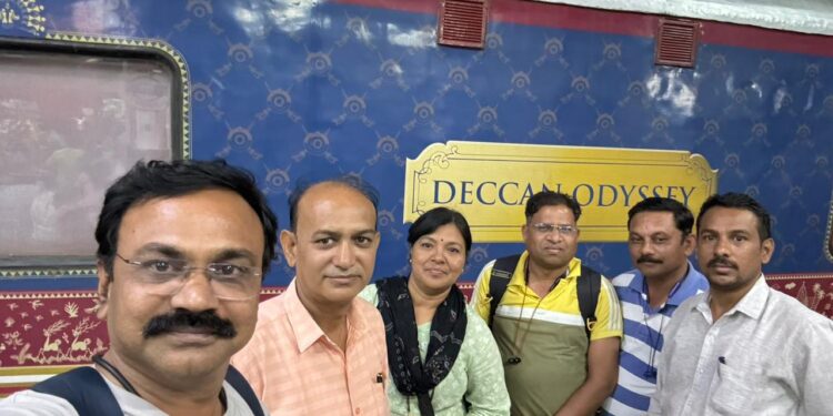 वार्षिक अधिवेशनासाठी डायटचे अधिकारी गणपतीपुळे येथे रवाना