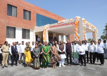 उकाई डॅमचे बॅकवॉटर उचलण्यासाठी १६ लिफ्ट ची निर्मिती सुरू -डॉ. विजयकुमार गावित