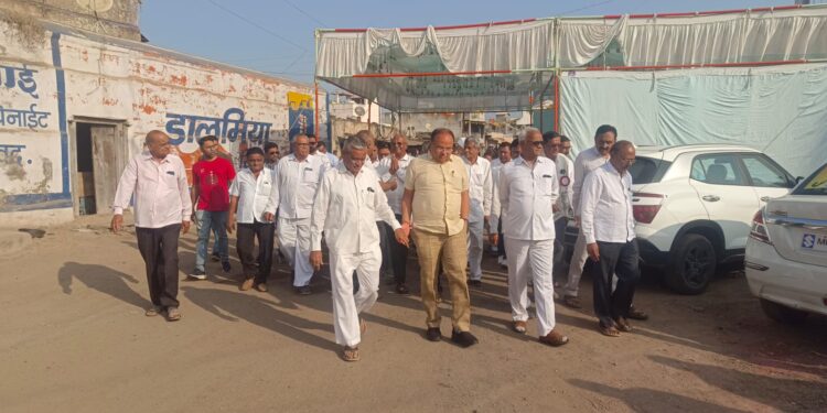 लोकशाही पॅनलला म्हसावद येथे सभासद-मतदारांचा जोरदार पाठिंबा