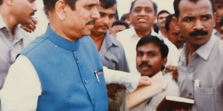 महाराष्ट्राचा “कोहिनूर” हिरा  हरपला, माजी मुख्यमंत्री मनोहर जोशी  नंदुरबारकरांच्या कायम स्मरणात