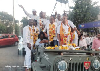 लोकनायक जयप्रकाश सूतगिरणी संचालक मंडळ निवडणुकीत दिपक पाटील यांचे लोकशाही पॅनल विजयी