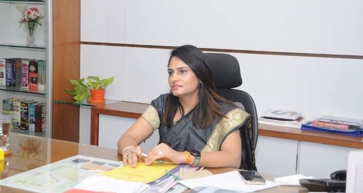 अफ्रिकन स्वाईन फिवर रोगाच्या संसर्ग केंद्रापासून एक किलोमिटर परिसर बाधित क्षेत्र घोषित : मनीषा खत्री