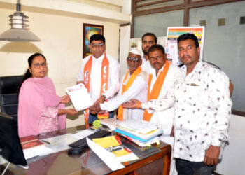 दुष्काळग्रस्त शेतकऱ्यांना शासनाने मंजूर केलेले अनुदान त्वरित मिळावे, शिवसेना उबाठा गटाची मागणी