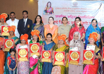 आई जिजाऊ स्त्री शक्ती सन्मान पुरस्काराचे वितरण