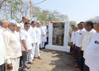 माजी आ.चंद्रकांत रघुवंशी यांच्या हस्ते शिंदगव्हाणला विकास कामांचे भूमिपूजन