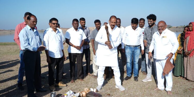 छोट्या उपसा सिंचन योजना जिल्ह्यातील शेतकऱ्यांना लाभदायक : डॉ. विजयकुमार गावित