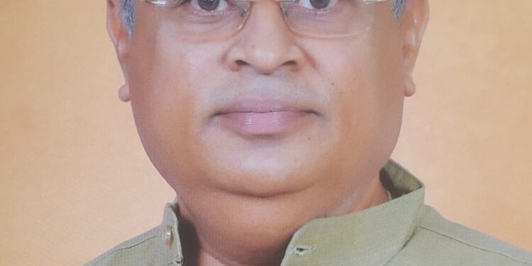 मालमत्ता करावरील शास्तीची रक्कम माफ करावी: पालिकेचे माजी गटप्रमुख प्रा.मकरंद पाटील