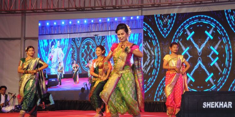 महाराष्ट्रातल्या बहुपेडी कलांचा आरसा म्हणजे महासंस्कृती महोत्सव : डॉ. विजयकुमार गावित