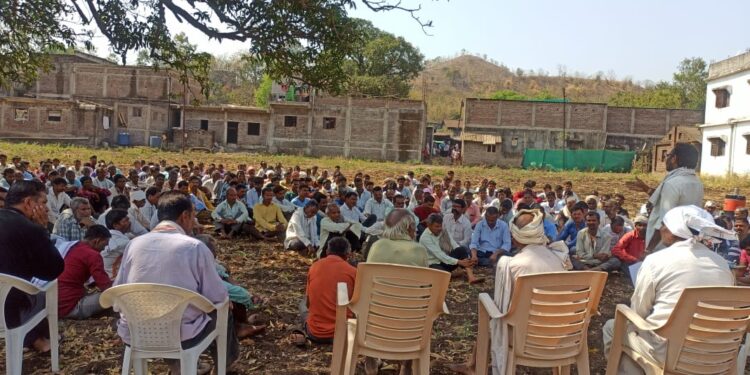 काकडदा येथे होळीच्या पार्श्वभुमीवर संयुक्त ग्रामसभा