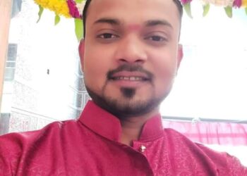 ट्रकची दुचाकीला धडक, फोटोग्राफर युवकाचा मृत्यू