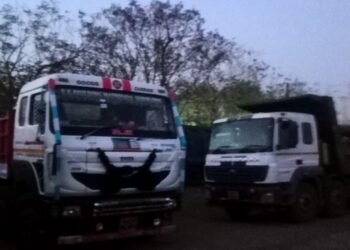 नंदुरबार उपप्रादेशिक परिवहन कार्यालयातर्फे एकाच वेळी 70 वाळू वाहनांवर कारवाई