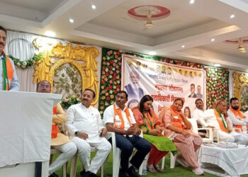 नाराज असलेल्या आमच्या मित्रपक्षांची समजूत घालू : ग्रामविकासमंत्री गिरीश महाजन