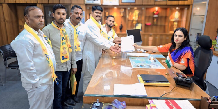 वंचित बहुजन आघाडीच्या उमेदवारीमुळे काँग्रेसचे डोकेदुखी