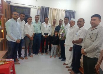 प्रतिकुल परिस्थितीवर मात करीत सामान्य कुटुंबाचा मुलगा बनला न्यायाधीश