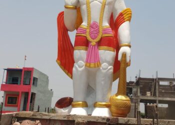 नंदनगरीत प्रथमच भव्य संगमरवरी हनुमान मूर्ती दाखल लालबहादूर शास्त्री नगरात होणार विराजमान