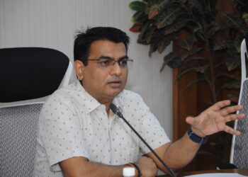 निवडणूक निरिक्षक डॉ. विश्वनाथ यांचे नंदुरबार जिल्ह्यात आगमन;निवडणूक कालावधीत सकाळी 11 ते 12 या वेळेत नागरिकांना भेटता येणार