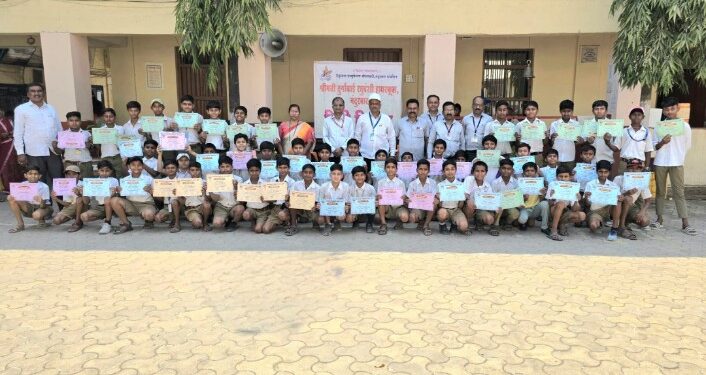 हिंदी राष्ट्रभाषा परीक्षेत डी. आर. हायस्कूलचे यश