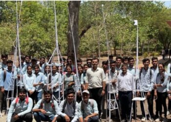 शहादा अभियांत्रिकी महाविद्यालयात पेपर टाॅवर चॅलेंज काॅम्पिटीश यशस्वी