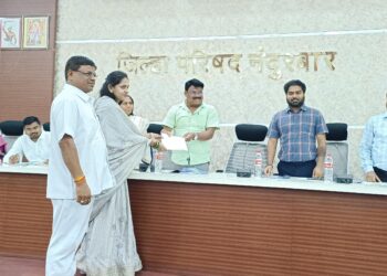 नंदुरबार पंचायत समितीच्या सभापती दीपमाला भील यांच्या राजीनामा