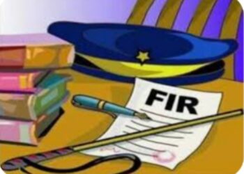 गौऱ्या येथिल डाकीण ठरविणाऱ्या मांत्रिकाला पोलिसांनी ठोकल्या बेड्या