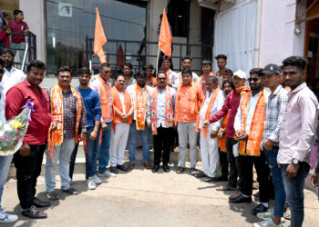 नंदुरबार तालुक्यातील शेकडो कार्यकर्त्यांनी शिवसेना उबाठा पक्षात केला प्रवेश