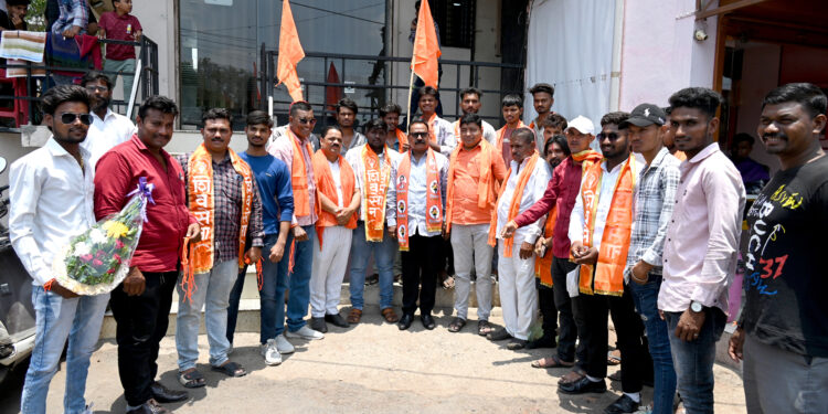 नंदुरबार तालुक्यातील शेकडो कार्यकर्त्यांनी शिवसेना उबाठा पक्षात केला प्रवेश