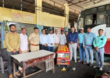 राज्य परिवहन महामंडळाचा वर्धापन दिवस नंदुरबार आगारात उत्साहात