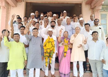 नंदुरबार कृउबास सभापतीपदी संध्या पाटील तर उपसभापती गोपीचंद पवारांची बिनविरोध निवड