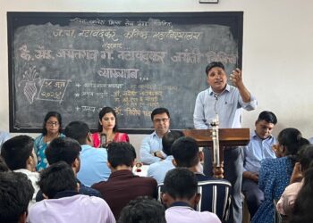 ज.ग. नटावदकर कनिष्ठ महाविद्यालयात संस्थेचे माजी अध्यक्ष जयंतराव नटावदकर यांची जयंती साजरी