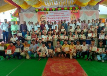 विद्यार्थ्यांकडे ज्ञानाचा भांडार असला की ते साता समुद्रा पार जाऊ शकतात-ह.भ.प संजय जमादार