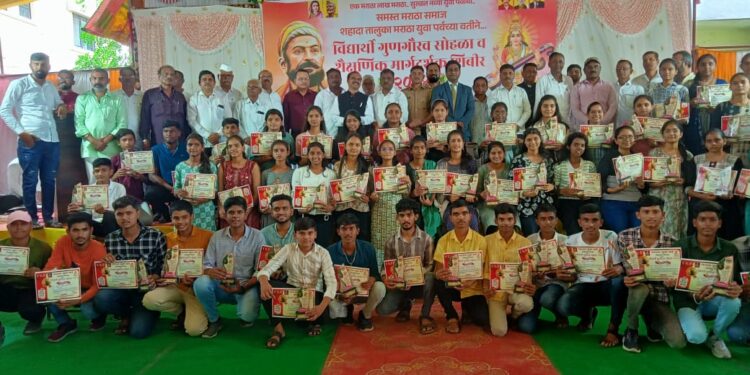 विद्यार्थ्यांकडे ज्ञानाचा भांडार असला की ते साता समुद्रा पार जाऊ शकतात-ह.भ.प संजय जमादार