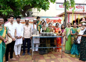 हिरकणी आणि युवारंग फाउंडेशनतर्फे आषाढी एकादशी निमित्त १०१ तुळशी रोप व भक्तांसाठी चहावाटप