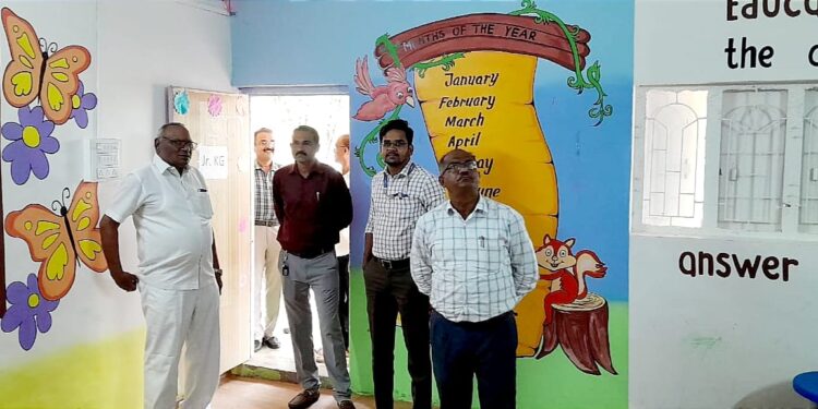 भालेर येथील फ्युचर स्टेप इंग्लिश मीडियम स्कूल तपासणीसाठी शिक्षणाधिकारी यांची भेट