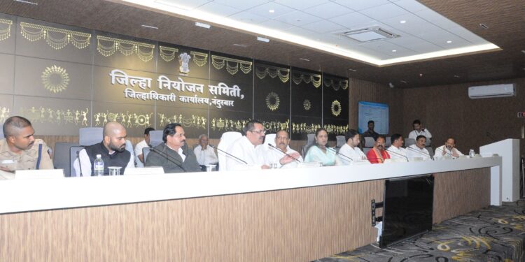 मुख्यमंत्री लाडकी बहिण योजनेच्या अंमबजावणीसाठी सर्व स्तरातून पुढाकार आवश्यक : पालकमंत्री अनिल पाटील