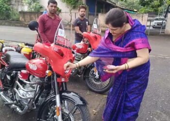 नंदुरबार पालिकेला मिळाल्या ५ फायर बाईक, दाट लोकवस्तीच्या ठिकाणी तात्काळ मदत पोहोचणार; माजी नगराध्यक्ष रत्ना रघुवंशी