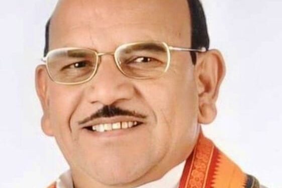 राष्ट्रीय अनुसूचित जनजाती आयोगाचे अध्यक्ष अंतरसिंग आर्या जिल्हा दौऱ्यावर